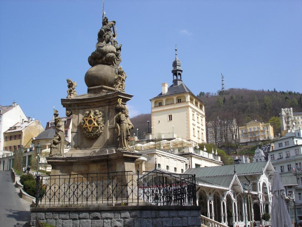 Zlaty Sloup Hotel Karlovy Vary Exterior foto
